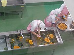 安全でおいしい給食をつくってくださっています。